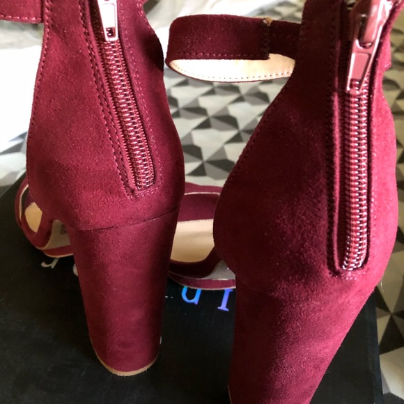 🛑🛑SOLD🛑🛑Cute and Sexy Burgundy Heels. - Picture 6 of 8